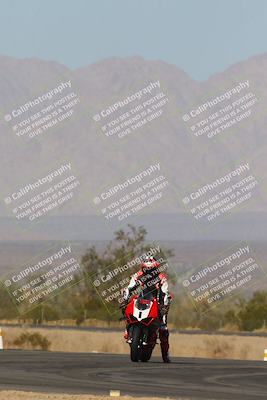 media/Dec-09-2023-SoCal Trackdays (Sat) [[76a8ac2686]]/Turn 4 Set 1 (1120am)/